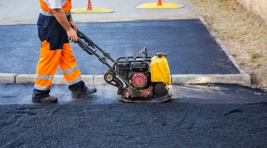 Professional gutter cleaning in Pedricktown, NJ